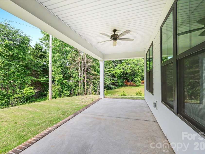 9925 Ardley Park Way, Mint Hill, NC 28227.  MLS# CAR4382478, YatesRealty ID 22059. 