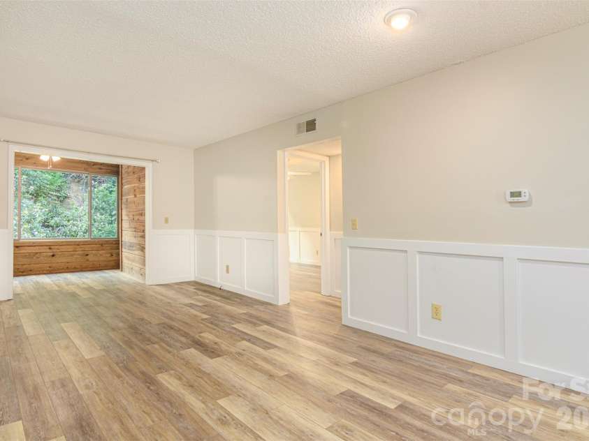 55 Lake Drive, Laurel Park, NC 28739.  MLS# CAR4395165, YatesRealty ID 2206. 