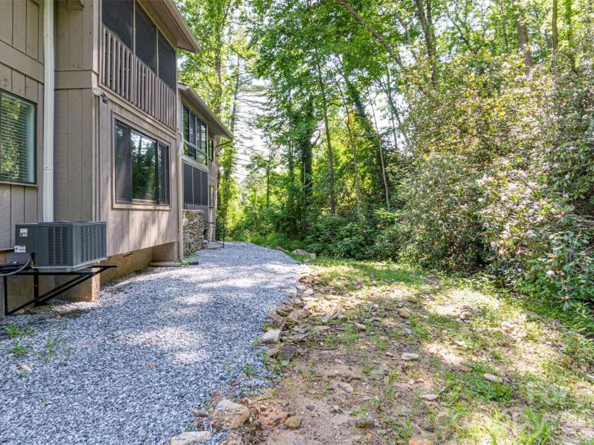 55 Lake Drive, Laurel Park, NC 28739.  MLS# CAR4395165, YatesRealty ID 2206. 