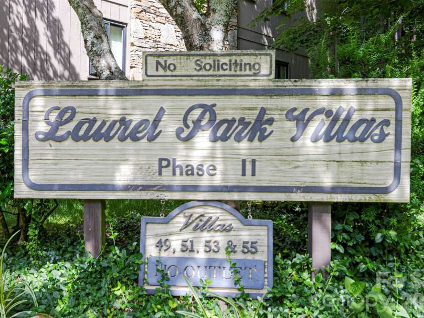 55 Lake Drive, Laurel Park, NC 28739.  MLS# CAR4395165, YatesRealty ID 2206. 