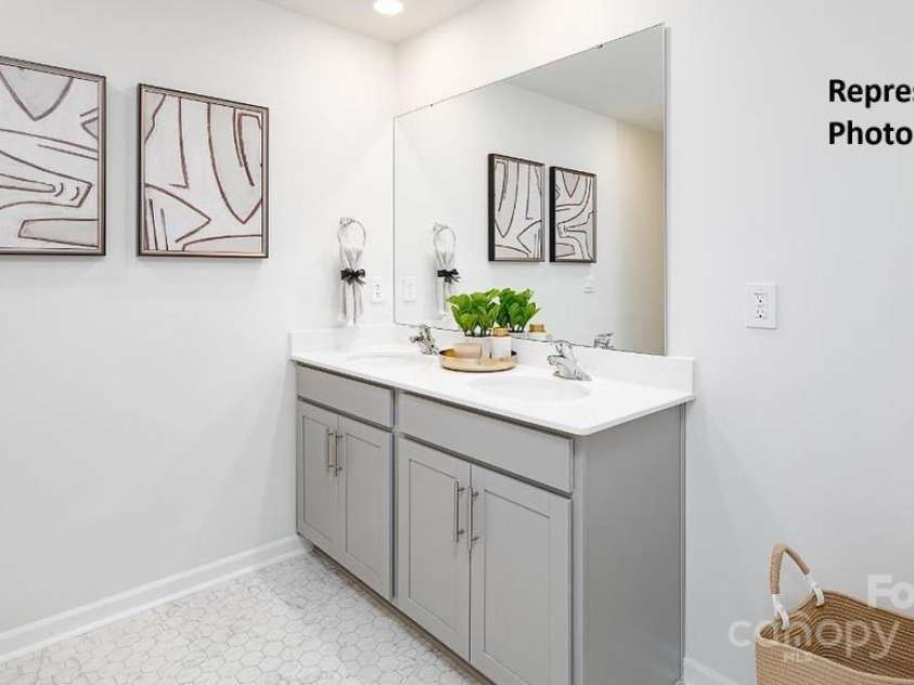 534 Trading Post Lane, York, SC 29745.  MLS# CAR4268735, YatesRealty ID 22060. 