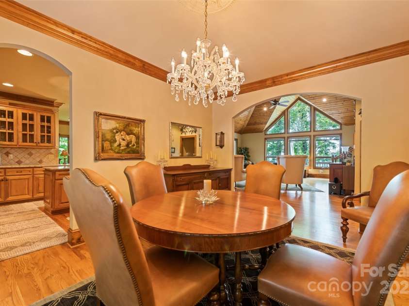 102 Coyote Ridge, Maggie Valley, NC 28751.  MLS# CAR4268355, YatesRealty ID 22061. 