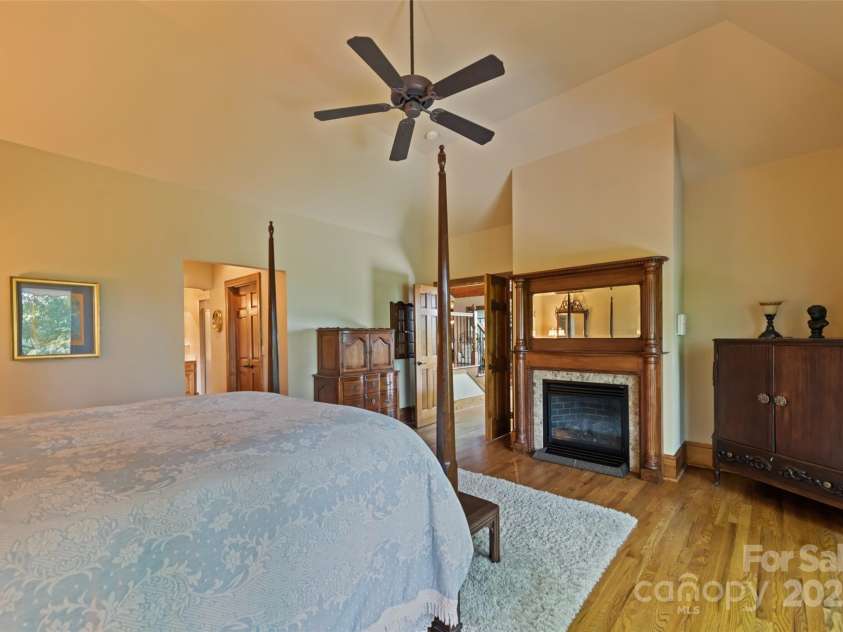 102 Coyote Ridge, Maggie Valley, NC 28751.  MLS# CAR4268355, YatesRealty ID 22061. 