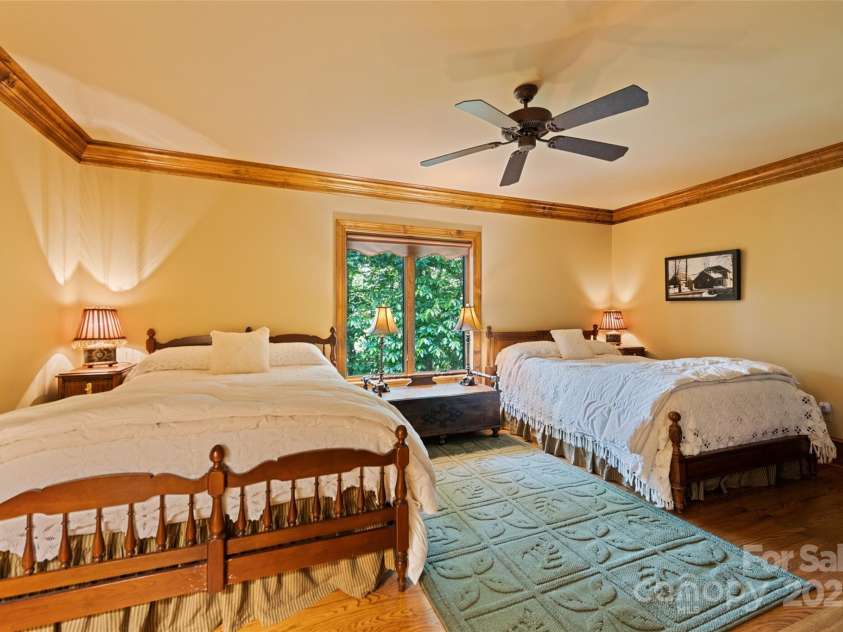 102 Coyote Ridge, Maggie Valley, NC 28751.  MLS# CAR4268355, YatesRealty ID 22061. 