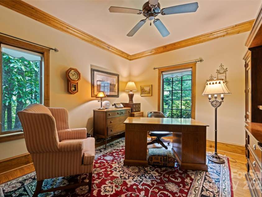 102 Coyote Ridge, Maggie Valley, NC 28751.  MLS# CAR4268355, YatesRealty ID 22061. 