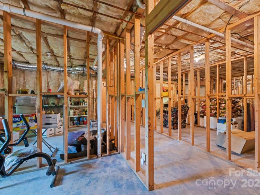 102 Coyote Ridge, Maggie Valley, NC 28751.  MLS# CAR4268355, YatesRealty ID 22061. 