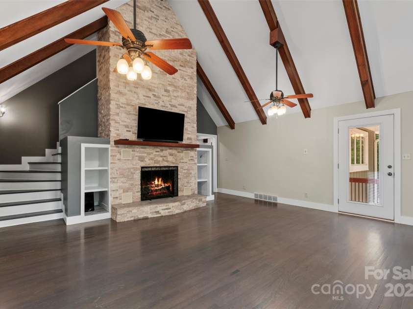 82 Sunburst Drive, Waynesville, NC 28786.  MLS# CAR4260464, YatesRealty ID 22062. 