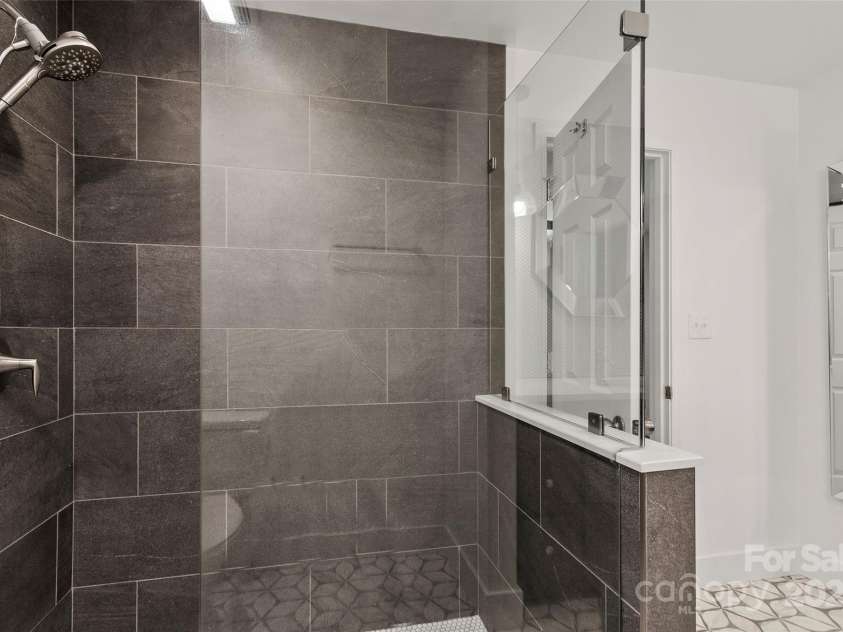 82 Sunburst Drive, Waynesville, NC 28786.  MLS# CAR4260464, YatesRealty ID 22062. 