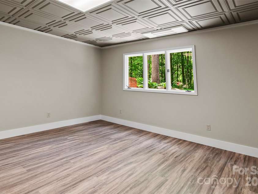 82 Sunburst Drive, Waynesville, NC 28786.  MLS# CAR4260464, YatesRealty ID 22062. 