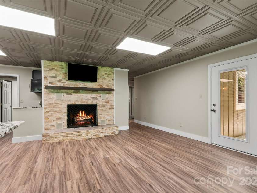 82 Sunburst Drive, Waynesville, NC 28786.  MLS# CAR4260464, YatesRealty ID 22062. 