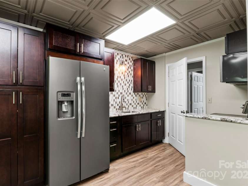 82 Sunburst Drive, Waynesville, NC 28786.  MLS# CAR4260464, YatesRealty ID 22062. 