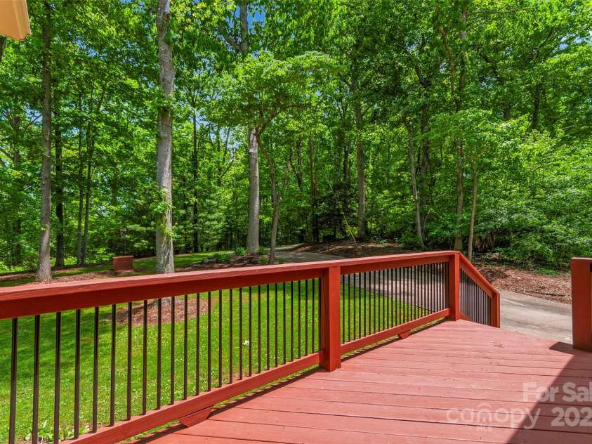 82 Sunburst Drive, Waynesville, NC 28786.  MLS# CAR4260464, YatesRealty ID 22062. 