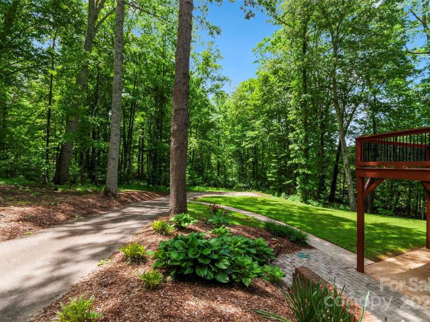 82 Sunburst Drive, Waynesville, NC 28786.  MLS# CAR4260464, YatesRealty ID 22062. 