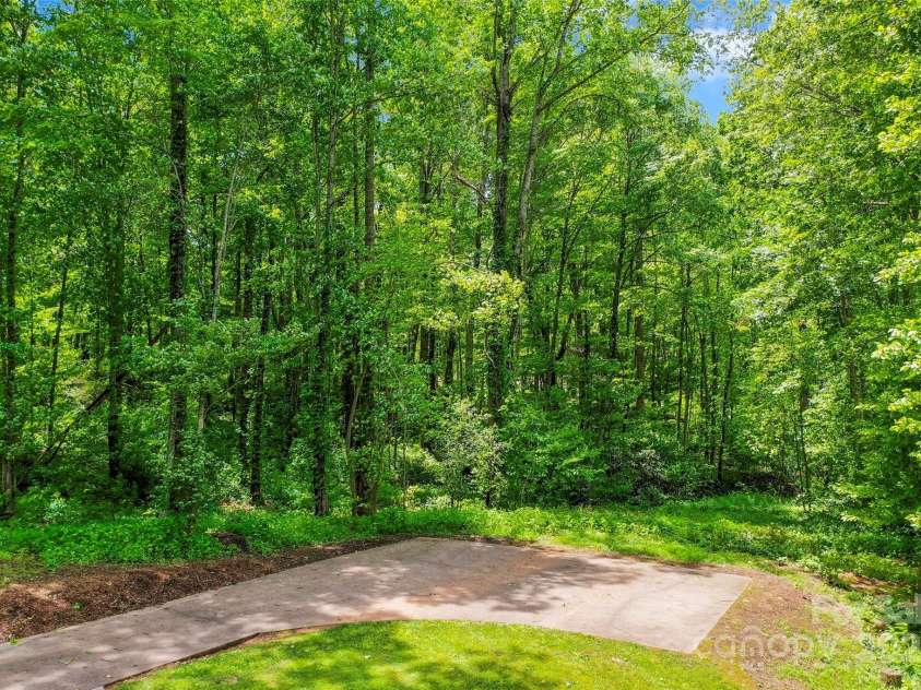 82 Sunburst Drive, Waynesville, NC 28786.  MLS# CAR4260464, YatesRealty ID 22062. 