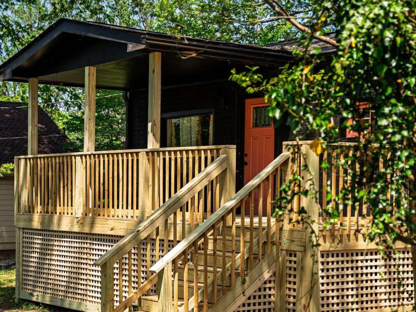 17 Springdale Avenue, Asheville, NC 28803.  MLS# CAR4382261, YatesRealty ID 22063. 