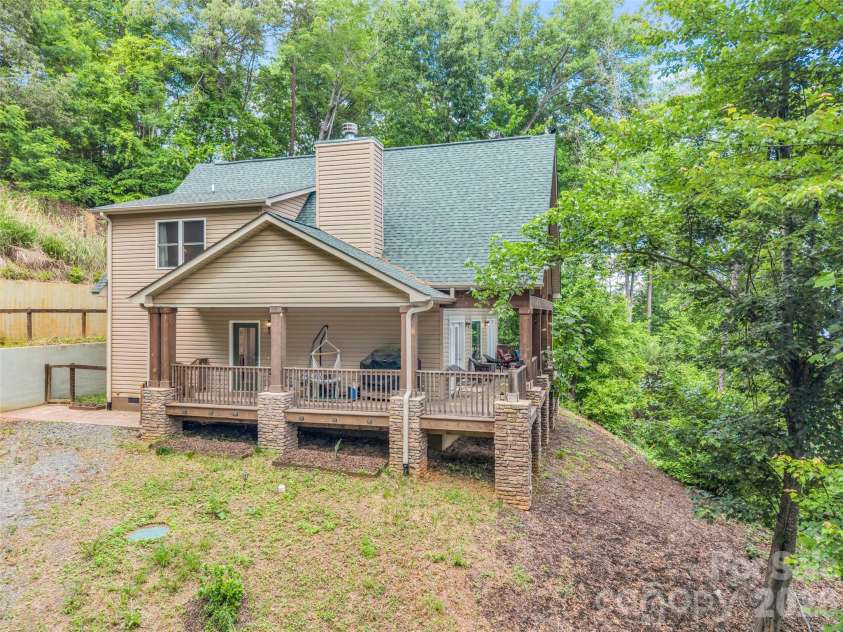 227 Snug Harbor Circle, Lake Lure, NC 28746.  MLS# CAR4380922, YatesRealty ID 22064. 
