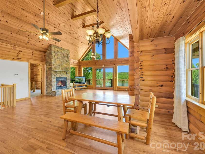 318 Heron Point Drive, Wilkesboro, NC 28697.  MLS# CAR4382408, YatesRealty ID 22066. 