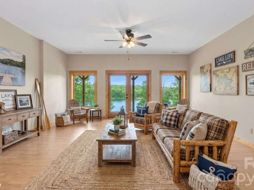 318 Heron Point Drive, Wilkesboro, NC 28697.  MLS# CAR4382408, YatesRealty ID 22066. 