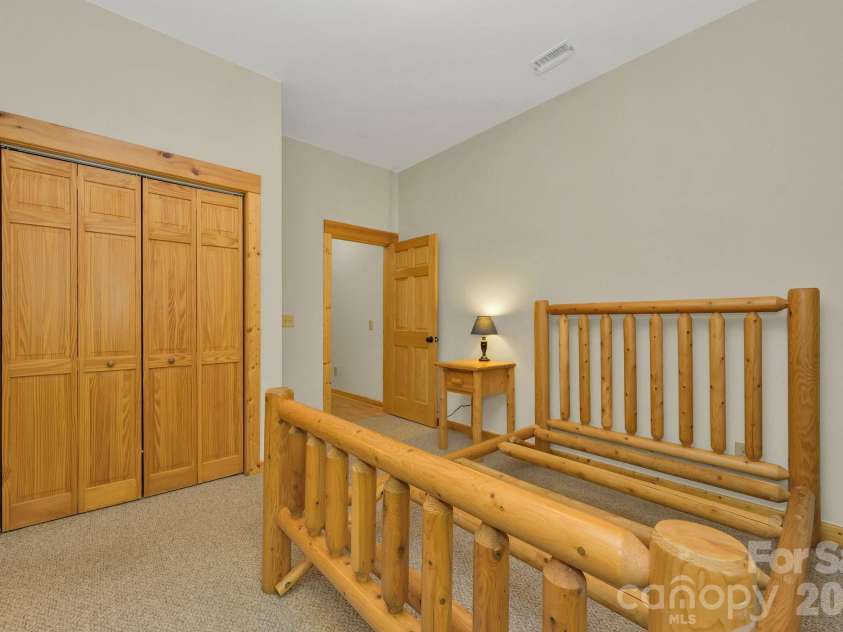 318 Heron Point Drive, Wilkesboro, NC 28697.  MLS# CAR4382408, YatesRealty ID 22066. 