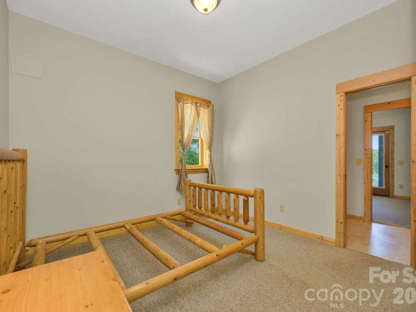 318 Heron Point Drive, Wilkesboro, NC 28697.  MLS# CAR4382408, YatesRealty ID 22066. 