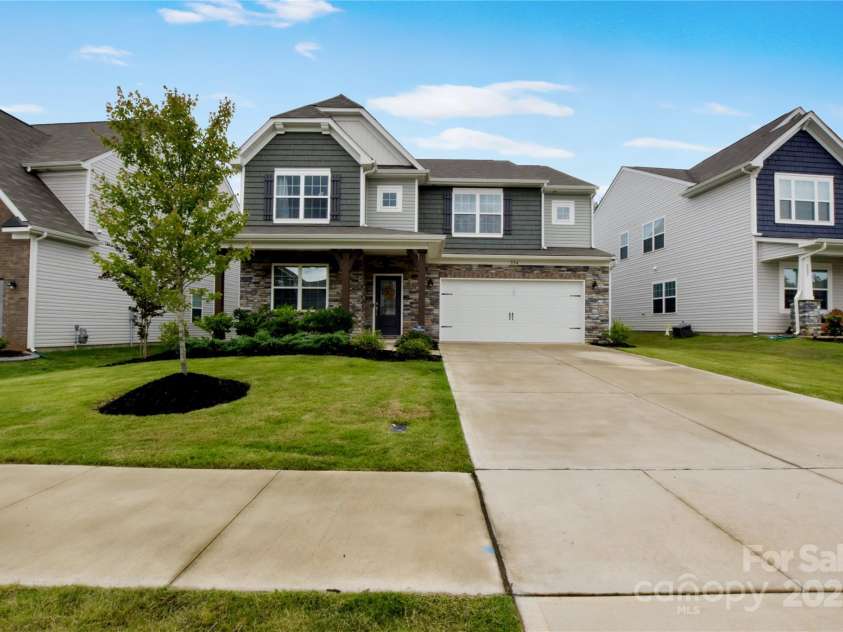 334 Kennerly Center Drive, Mooresville, NC 28115.  MLS# CAR4269245, YatesRealty ID 22067. 
