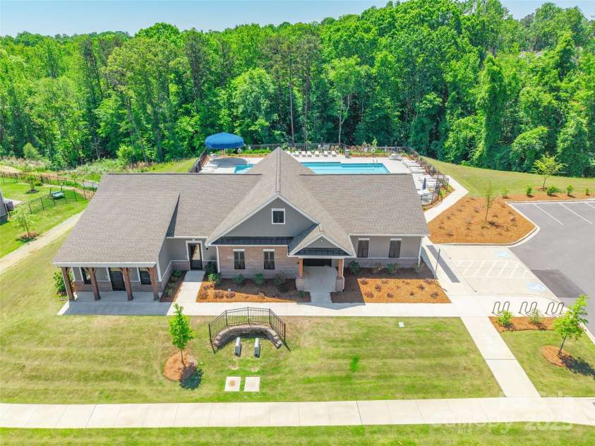 334 Kennerly Center Drive, Mooresville, NC 28115.  MLS# CAR4269245, YatesRealty ID 22067. 