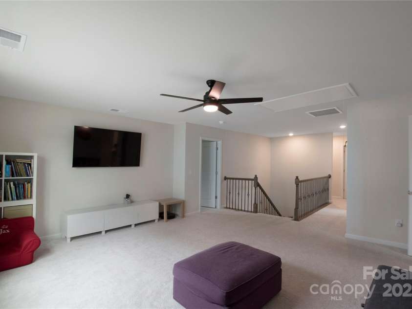 334 Kennerly Center Drive, Mooresville, NC 28115.  MLS# CAR4269245, YatesRealty ID 22067. 