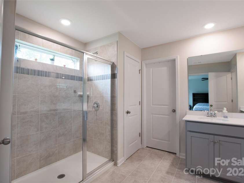 334 Kennerly Center Drive, Mooresville, NC 28115.  MLS# CAR4269245, YatesRealty ID 22067. 