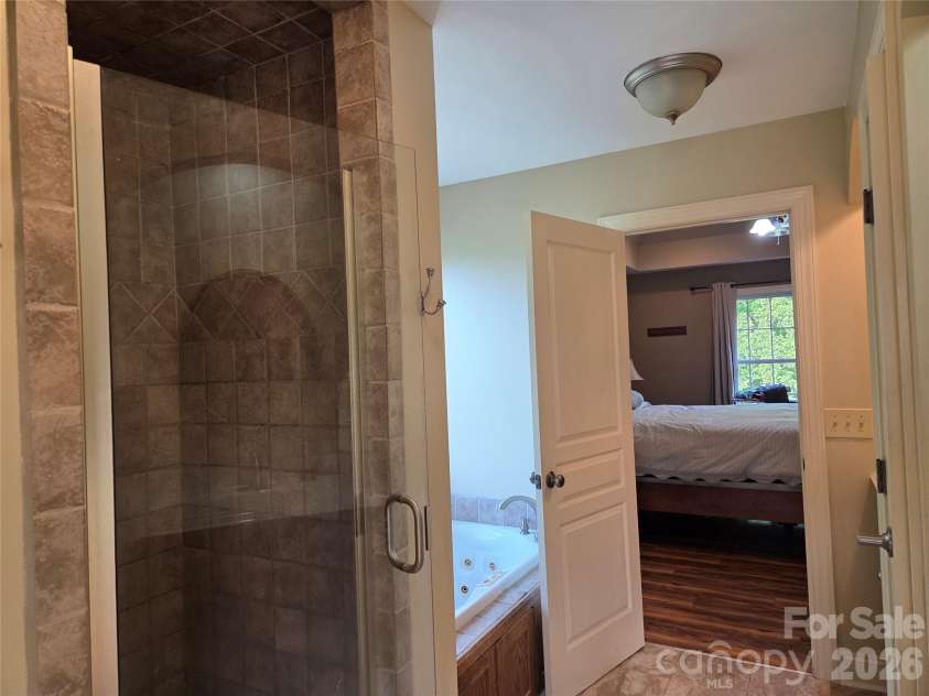 5510 Land Harbour Drive, Granite Falls, NC 28630.  MLS# CAR4382565, YatesRealty ID 22067. Master bath