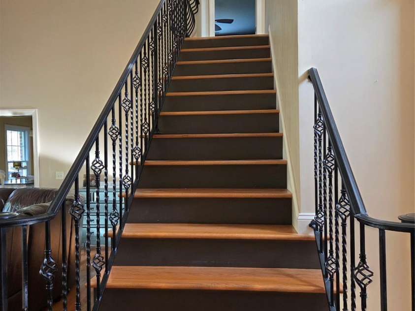 5510 Land Harbour Drive, Granite Falls, NC 28630.  MLS# CAR4382565, YatesRealty ID 22067. Steps leading upstairs