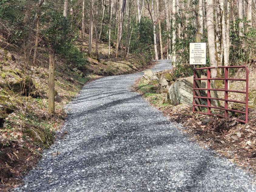 682 Rock House Road, Hot Springs, NC 28743.  MLS# CAR4382570, YatesRealty ID 22068. 