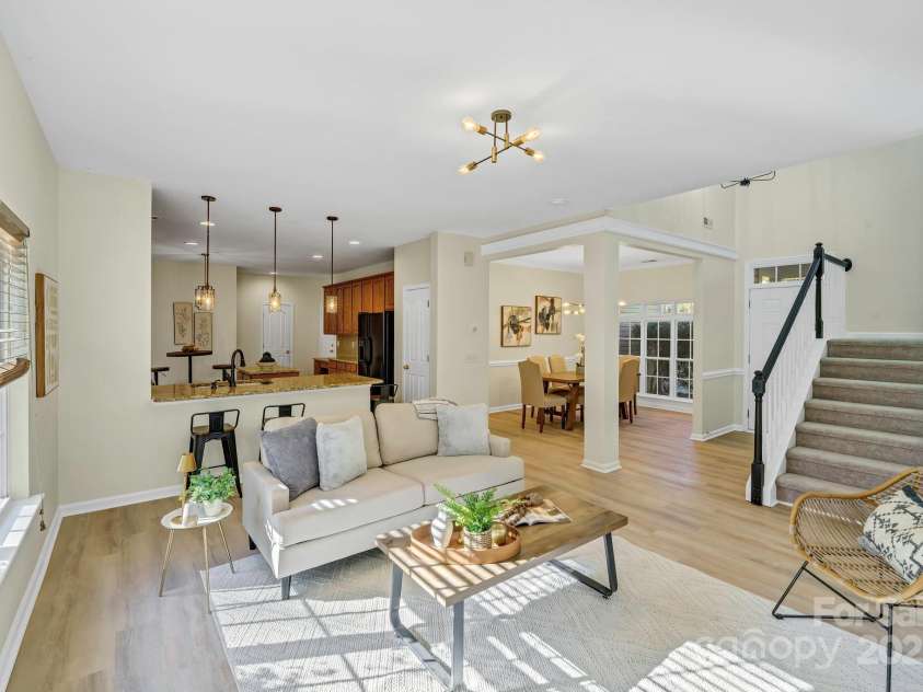 2907 Meherrin Court, Waxhaw, NC 28173.  MLS# CAR4150475, YatesRealty ID 2207. Open Concept Living with BRAND NEW LVP Flooring