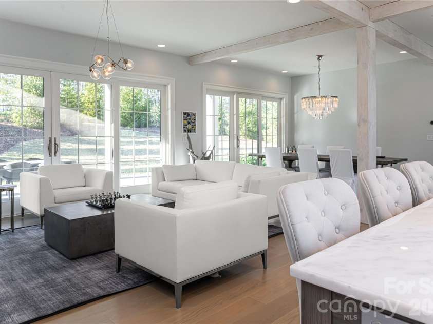 93 Mirehouse Run, Asheville, NC 28803.  MLS# CAR4344945, YatesRealty ID 2207. 