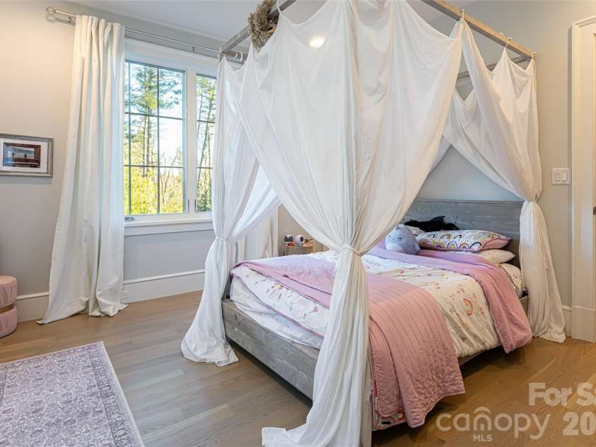 93 Mirehouse Run, Asheville, NC 28803.  MLS# CAR4344945, YatesRealty ID 2207. 