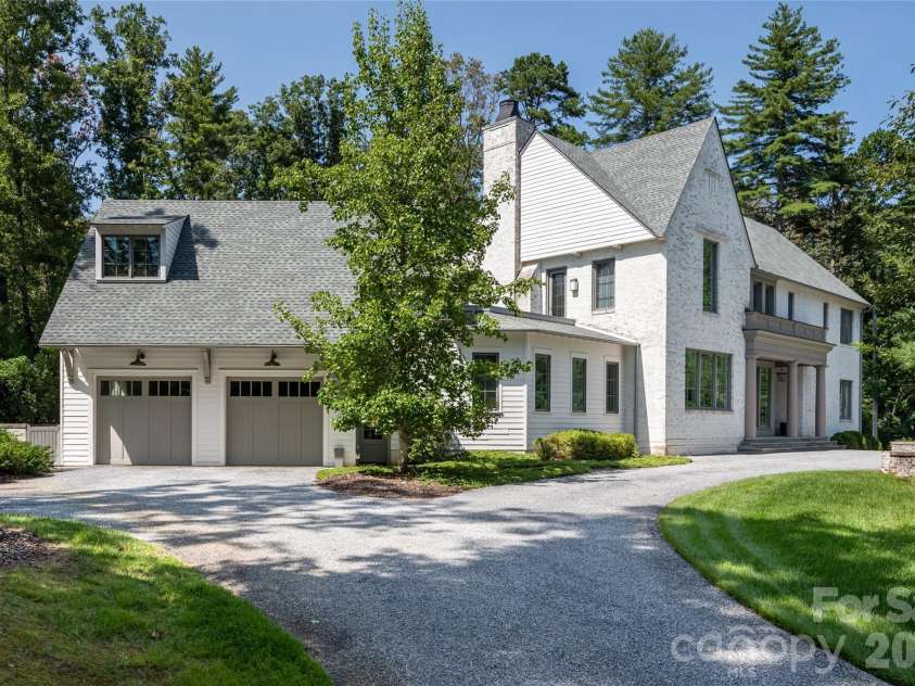93 Mirehouse Run, Asheville, NC 28803.  MLS# CAR4344945, YatesRealty ID 2207. 