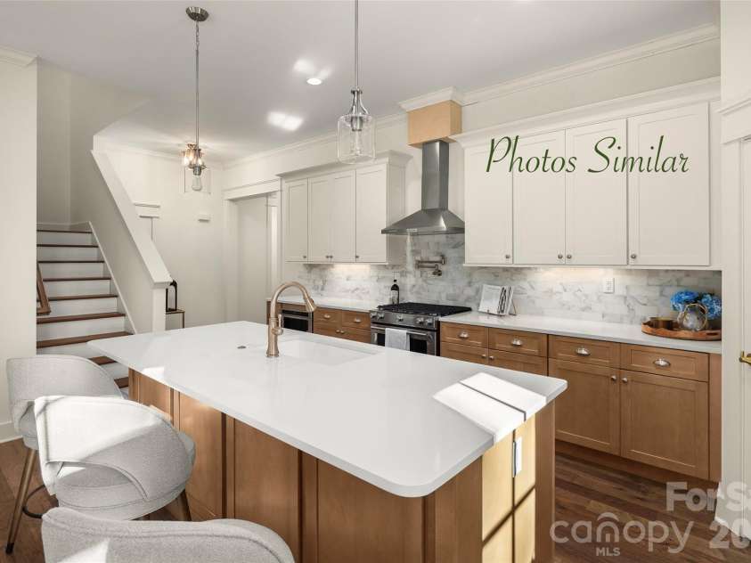 65 Chimney Chase Trail, Hendersonville, NC 28739.  MLS# CAR4382597, YatesRealty ID 22070. 