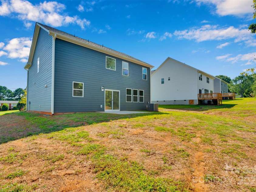 1809 Country Club Road, Lincolnton, NC 28092.  MLS# CAR4295144, YatesRealty ID 22071. 