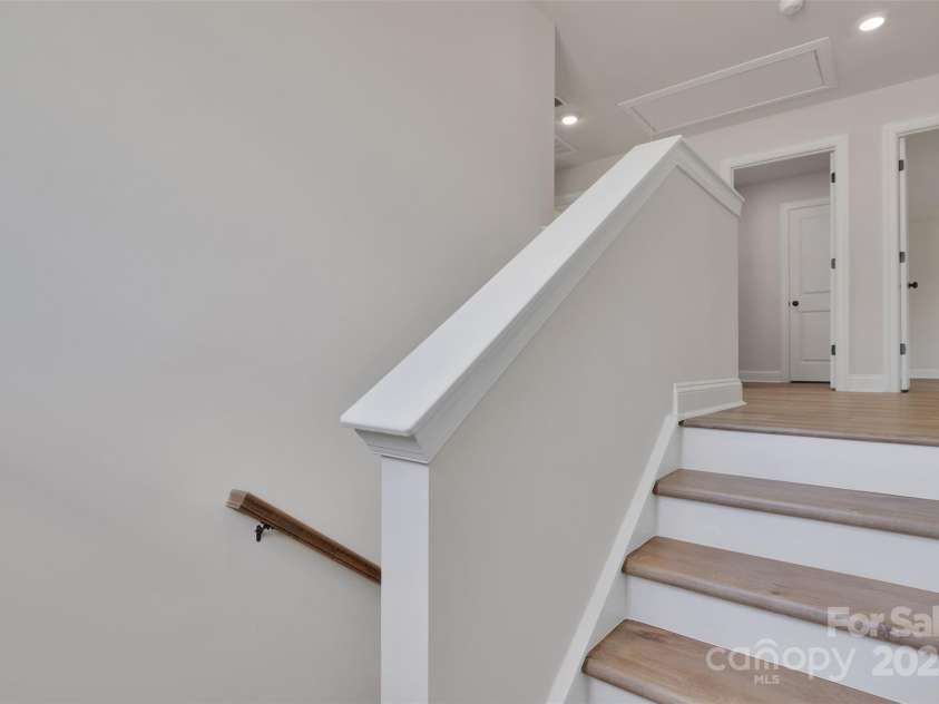 1809 Country Club Road, Lincolnton, NC 28092.  MLS# CAR4295144, YatesRealty ID 22071. 