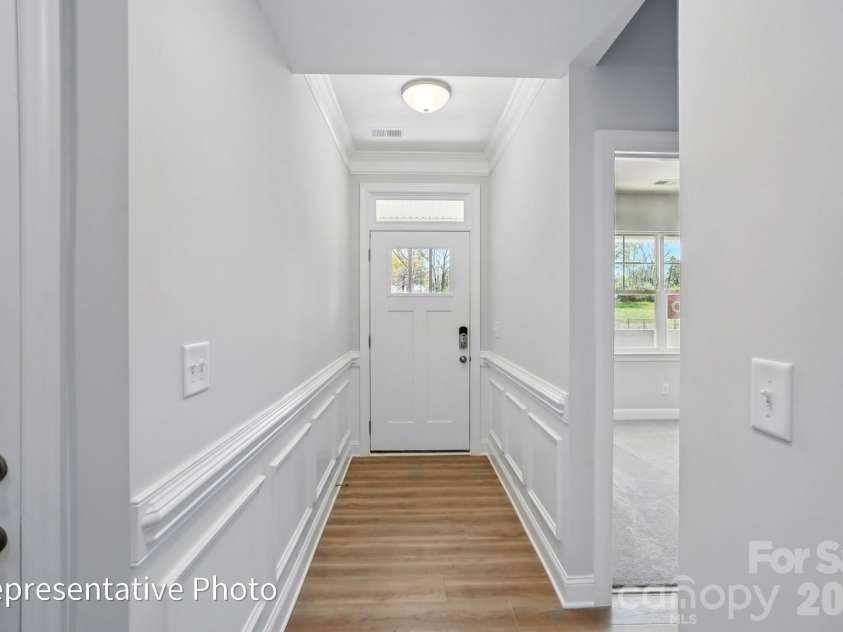 3001 Old Glory Drive, Gastonia, NC 28056.  MLS# CAR4382614, YatesRealty ID 22071. 