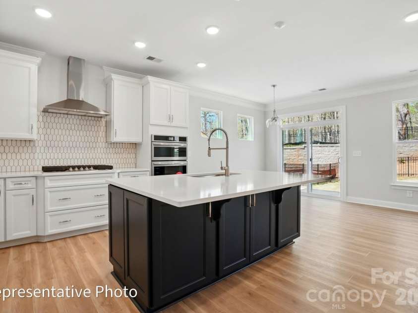 3001 Old Glory Drive, Gastonia, NC 28056.  MLS# CAR4382614, YatesRealty ID 22071. 