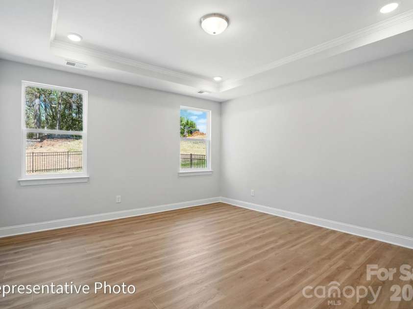3001 Old Glory Drive, Gastonia, NC 28056.  MLS# CAR4382614, YatesRealty ID 22071. 