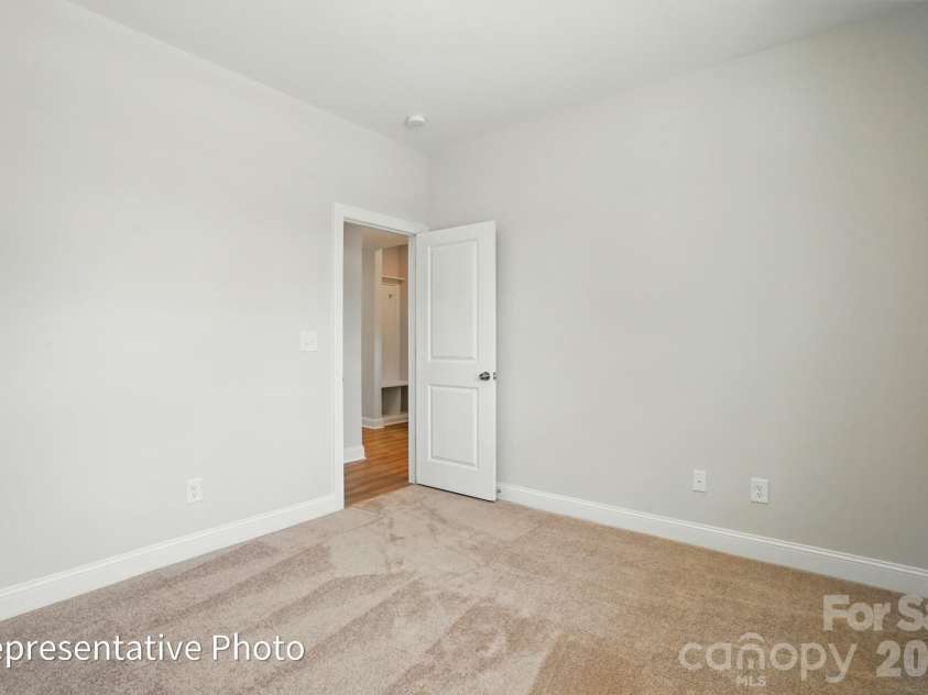 3001 Old Glory Drive, Gastonia, NC 28056.  MLS# CAR4382614, YatesRealty ID 22071. 