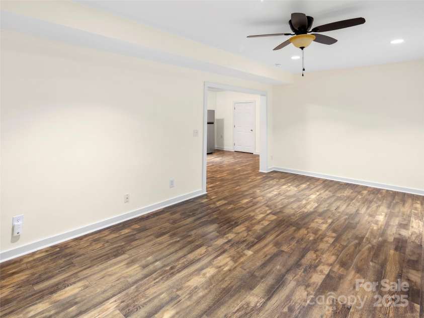 135 New Rockwood Road, Arden, NC 28704.  MLS# CAR4258222, YatesRealty ID 22073. 