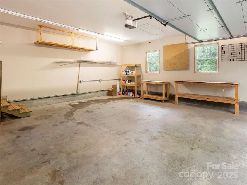 135 New Rockwood Road, Arden, NC 28704.  MLS# CAR4258222, YatesRealty ID 22073. 