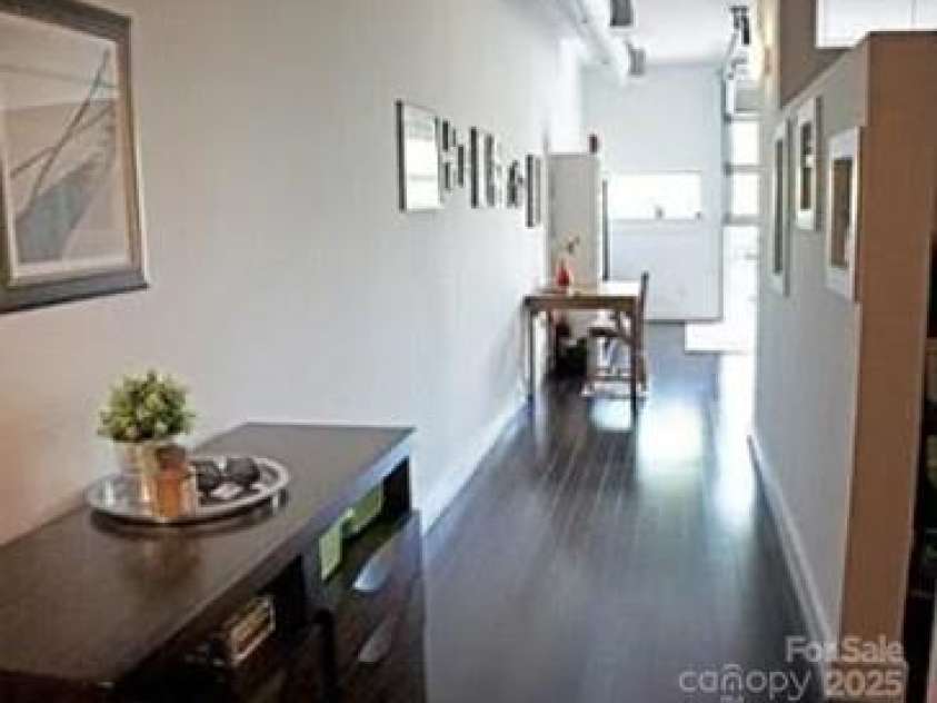 1611 Central Avenue, Charlotte, NC 28205.  MLS# CAR4287732, YatesRealty ID 22074. 