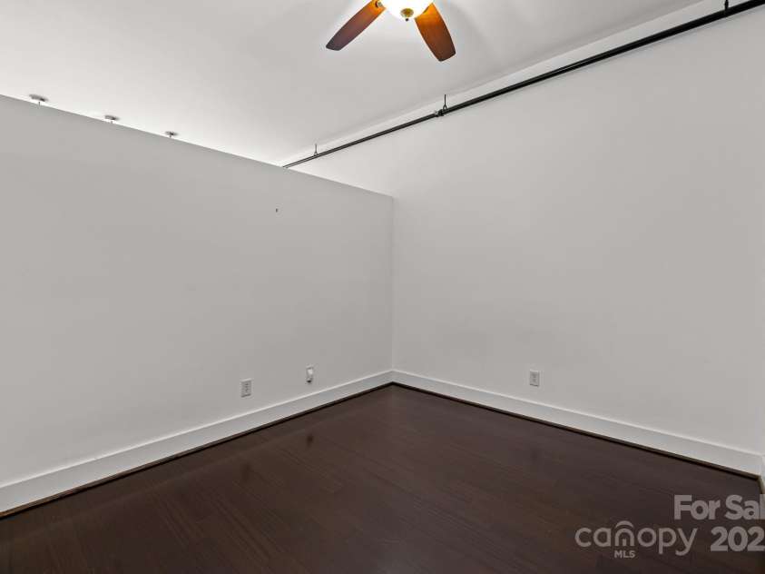 1611 Central Avenue, Charlotte, NC 28205.  MLS# CAR4287732, YatesRealty ID 22074. 