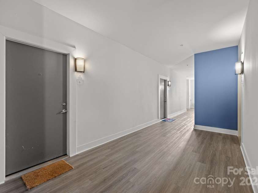 1611 Central Avenue, Charlotte, NC 28205.  MLS# CAR4287732, YatesRealty ID 22074. 