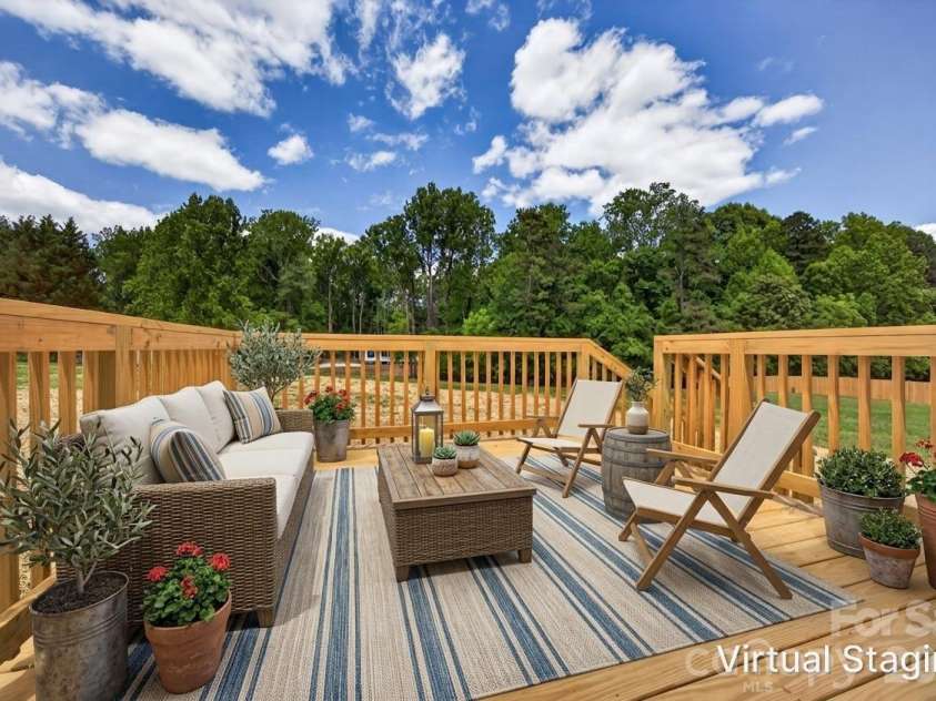 2979 Durant Drive, Winston Salem, NC 27107.  MLS# CAR4381963, YatesRealty ID 22075. Virtually Staged