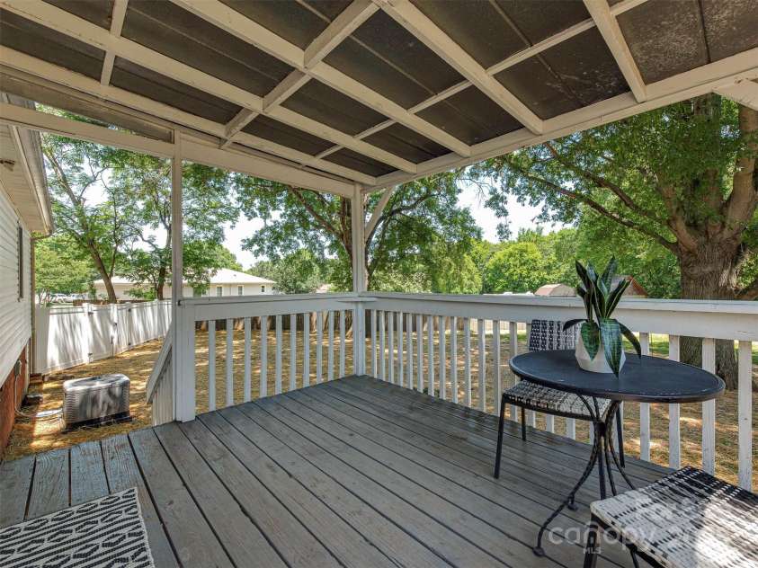 713 Springfield Drive, Concord, NC 28027.  MLS# CAR4269267, YatesRealty ID 22075. 