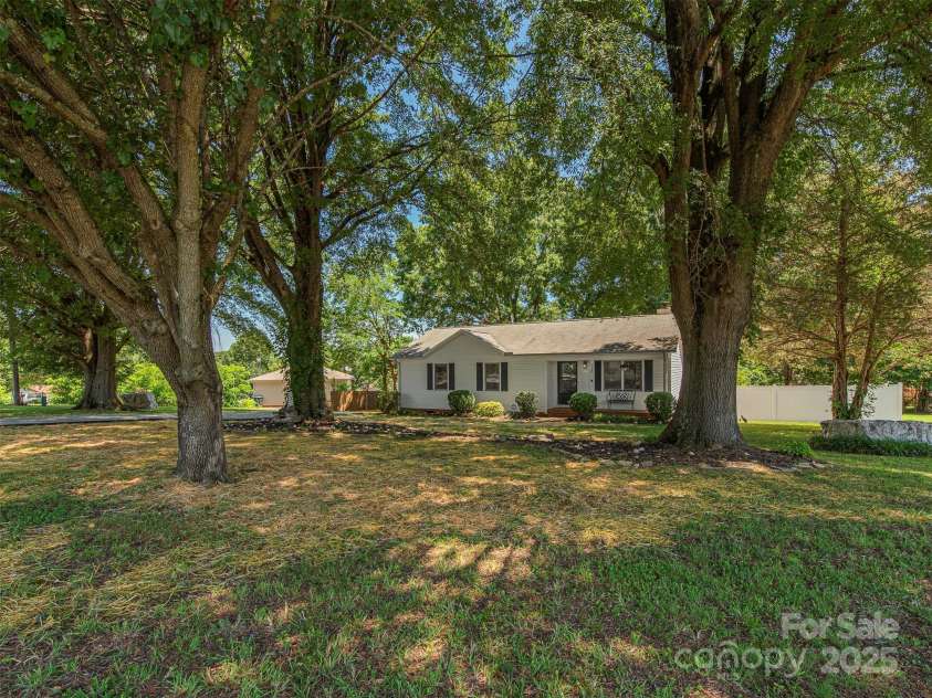 713 Springfield Drive, Concord, NC 28027.  MLS# CAR4269267, YatesRealty ID 22075. This beautiful and serene home is thoughtfully appointed and ready for you to come take a closer look—schedule your tour today!